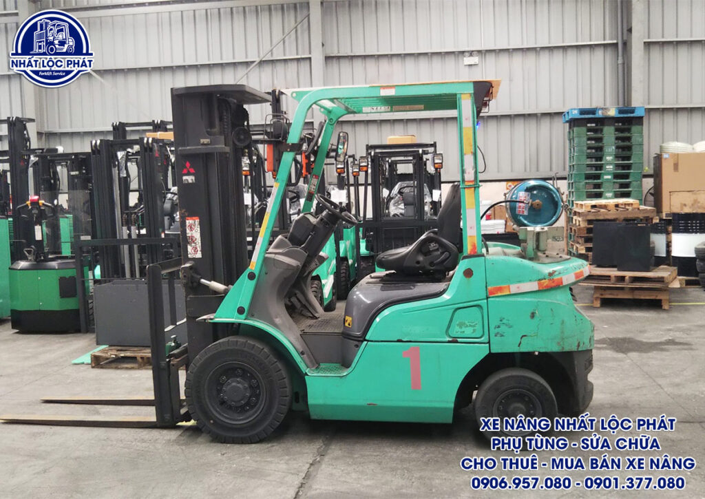 Xe Nâng Mitsubishi FG25NT Chạy Xăng Gas 2.5 Tấn Cũ