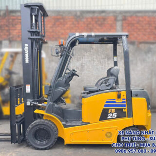 xe nâng điện ngồi lái Komatsu FB25-12 2.5 tấn