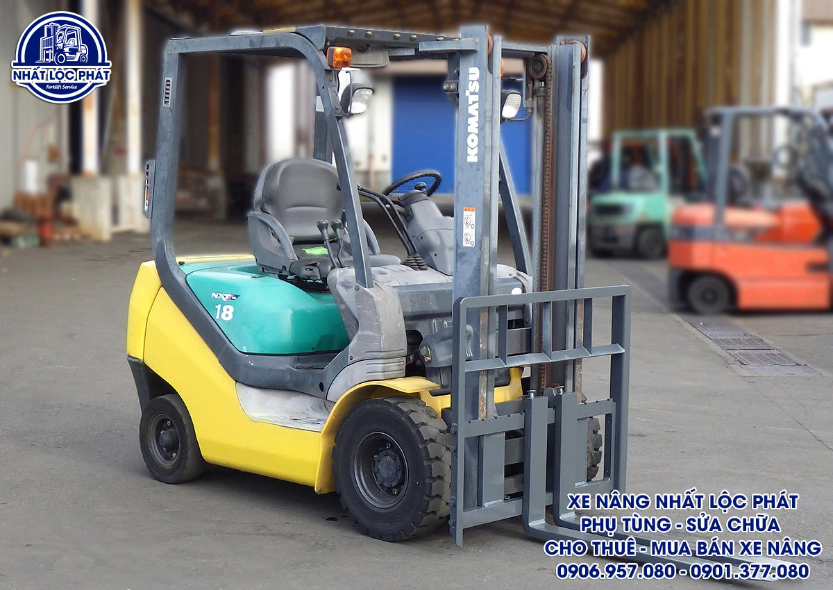 xe nâng dầu Komatsu FD15C-20 1.8 tấn