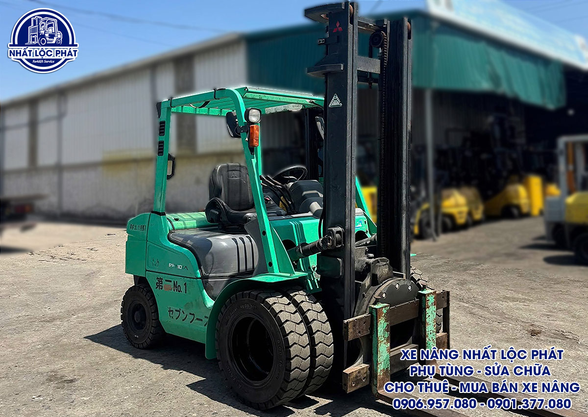 xe nâng dầu Mitsubishi FDE25T-F18D 2.5 tấn