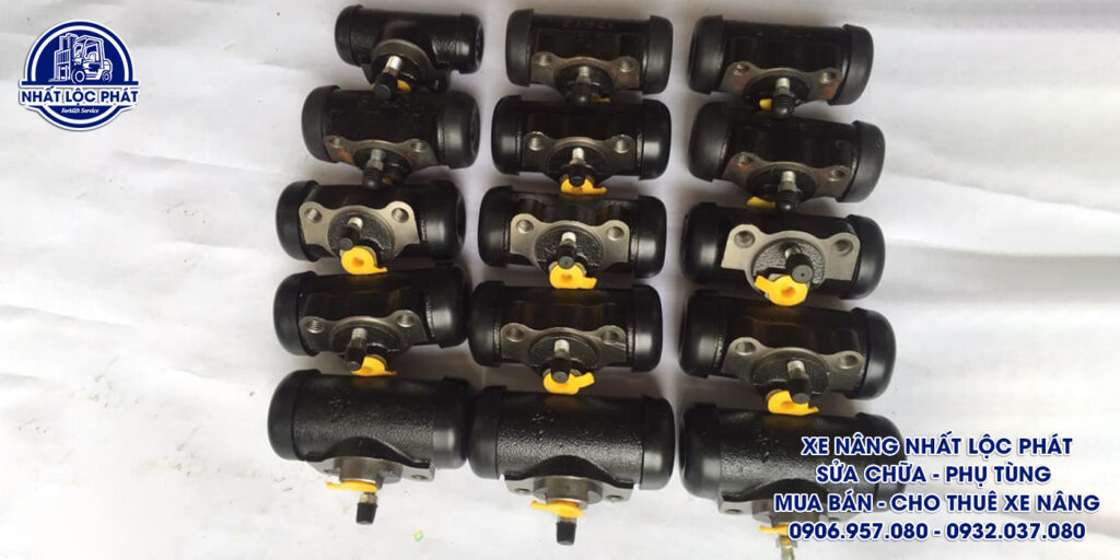 xy lanh phanh xe nâng Komatsu FD/G20~30-15/-16/-17